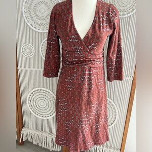 Patagonia three-quarter sleeve wrapped dress knit patterned women’s medium